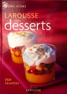 Larousse des desserts